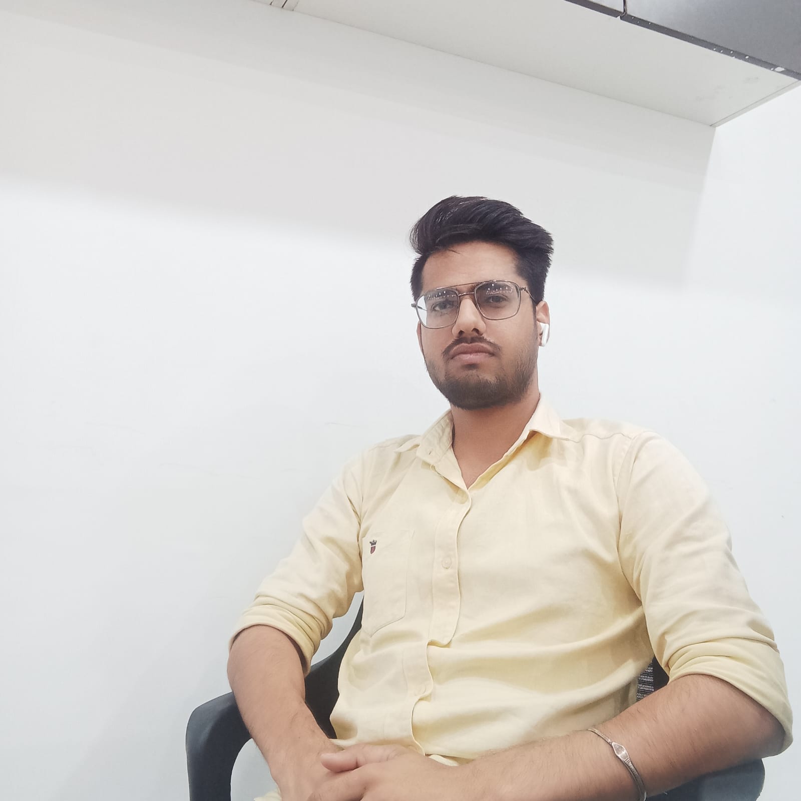 Professional portrait of  Saurabh Tiwari